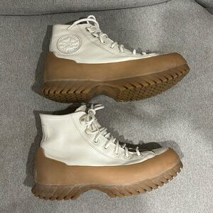 NWT Waterproof Converse Leather Chuck Taylor Lugged 2.0 Counter Climate Platform